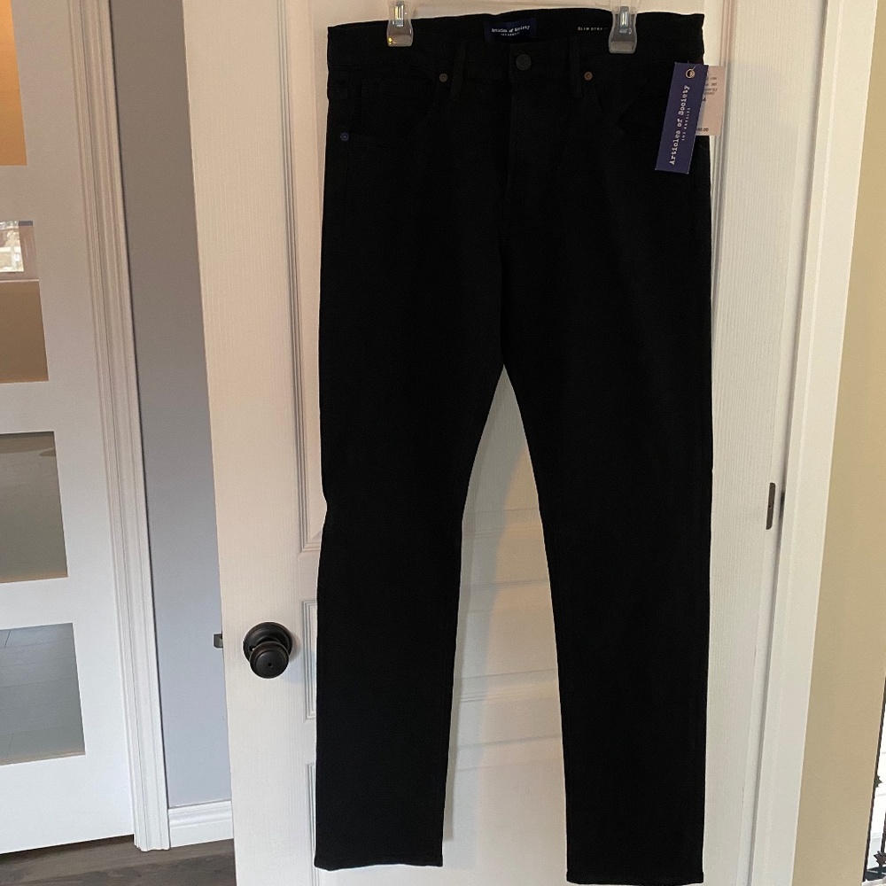 NWT Men’s Black Slim Straight Articles of Society Jeans